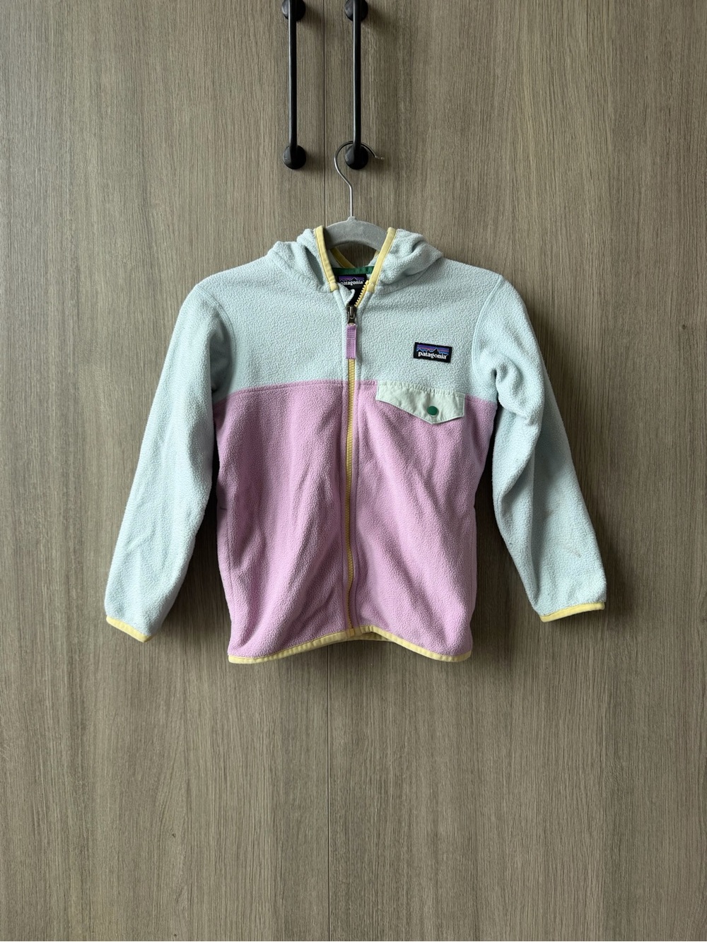Patagonia Kids Two-Tone Fleece Jacket in Mint Green & Light Pink